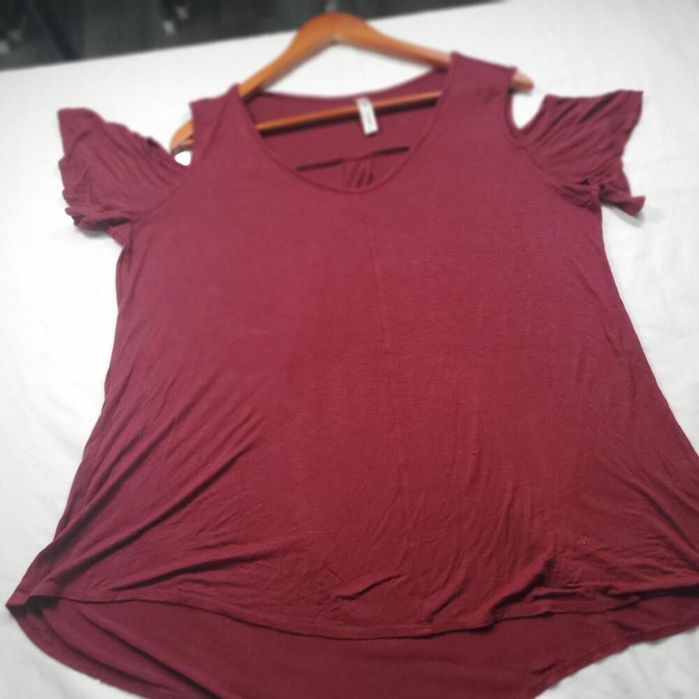 PerSeption Concept Women's Burgundy Blouse Cold shoulder Top Button back sz L